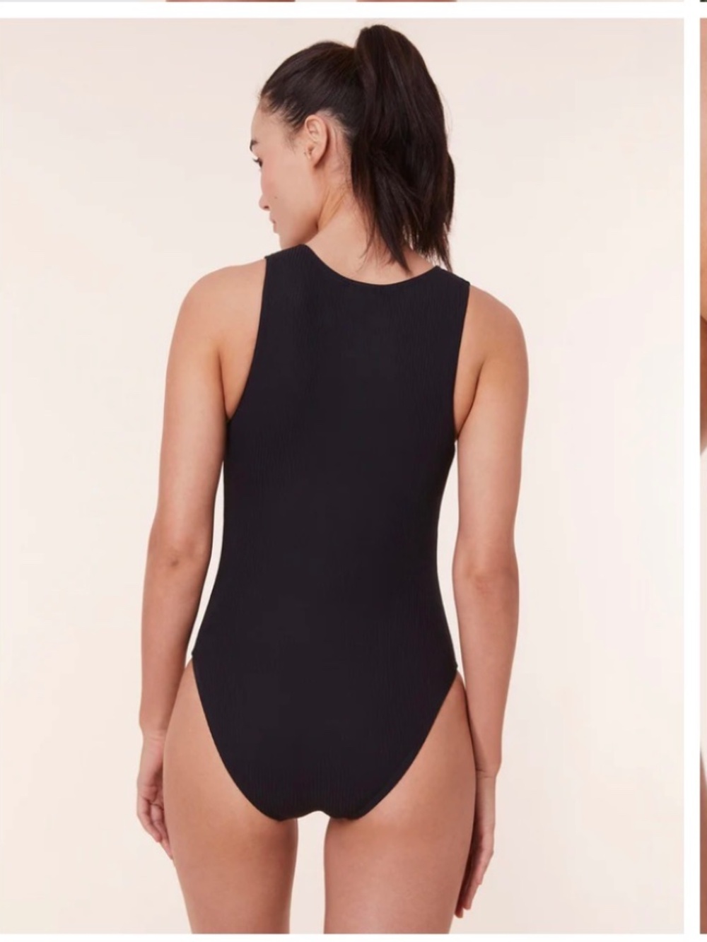 Andie The Malibu One-Piece Swimsuit size small in ribbed black - Picture 3 of 9